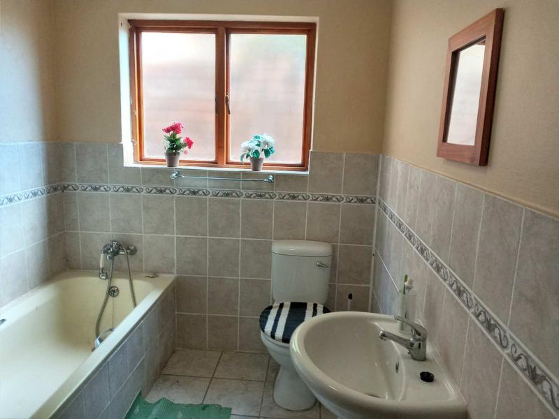 5 Bedroom Property for Sale in Stilbaai Wes Western Cape